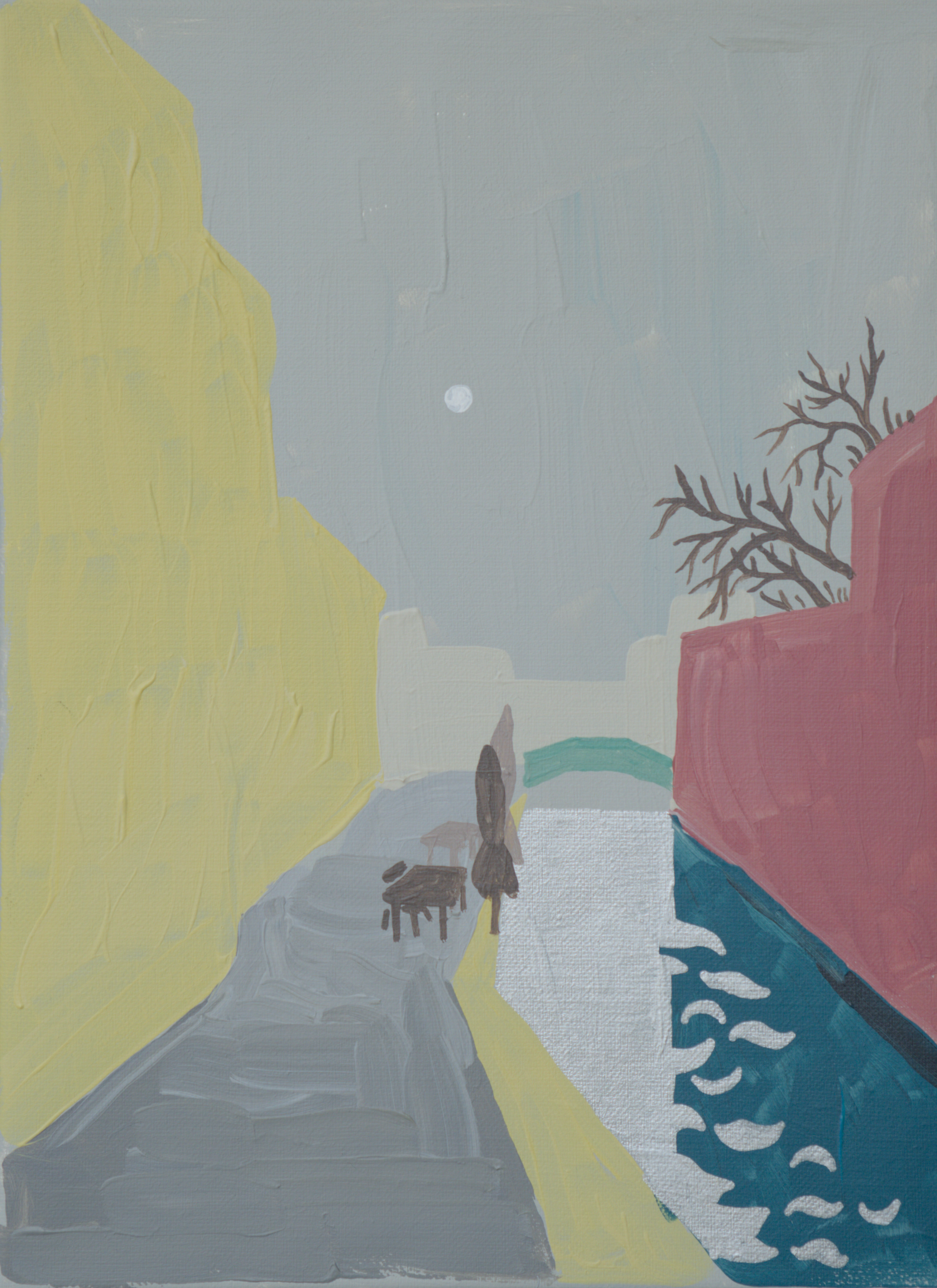 Before the crowd comes